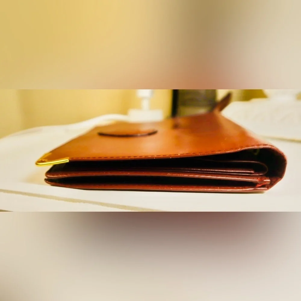 Cartier Must De Cartier Leather Clutch Bag Leather Clutch Bag in Good condition